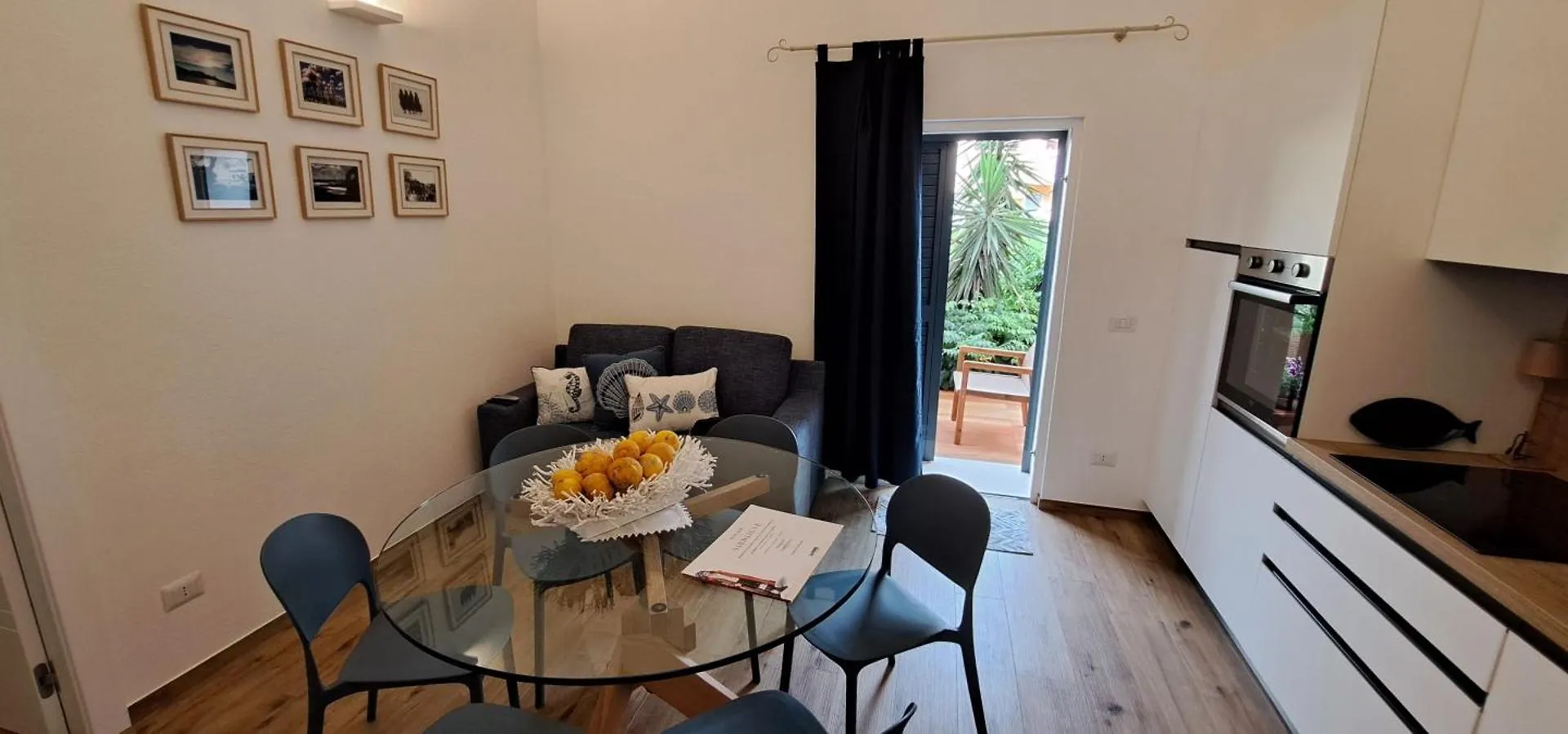 Ferienwohnung Urban Charme Palau 0*,  Italien
